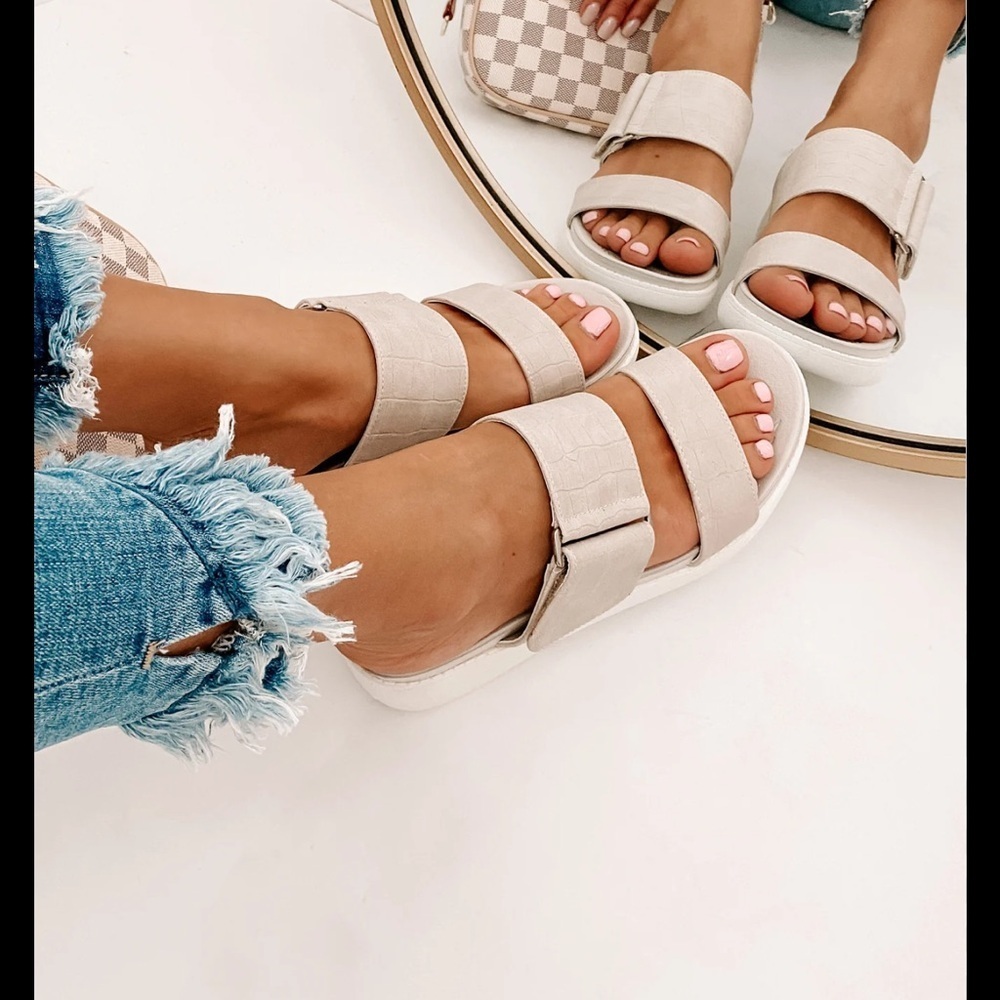Vans Cayucas Slide Mega Platform sandals with premium suede straps